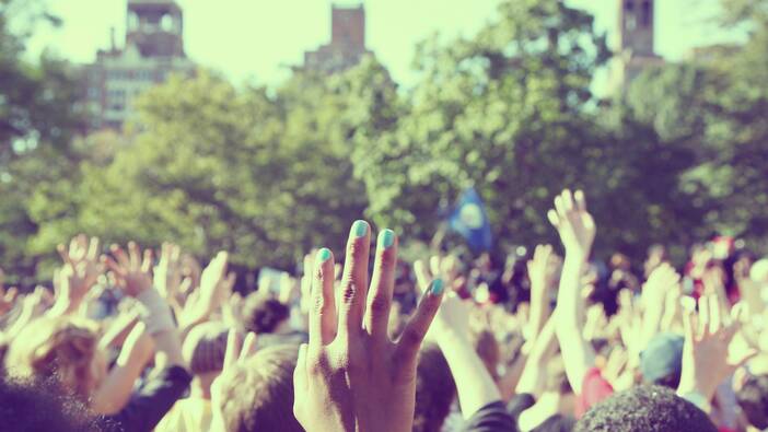 Praktizierte Demokratie in den Besetzungen: eine konstituierende Macht