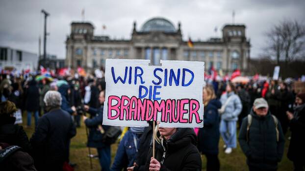 Hält die Brandmauer?